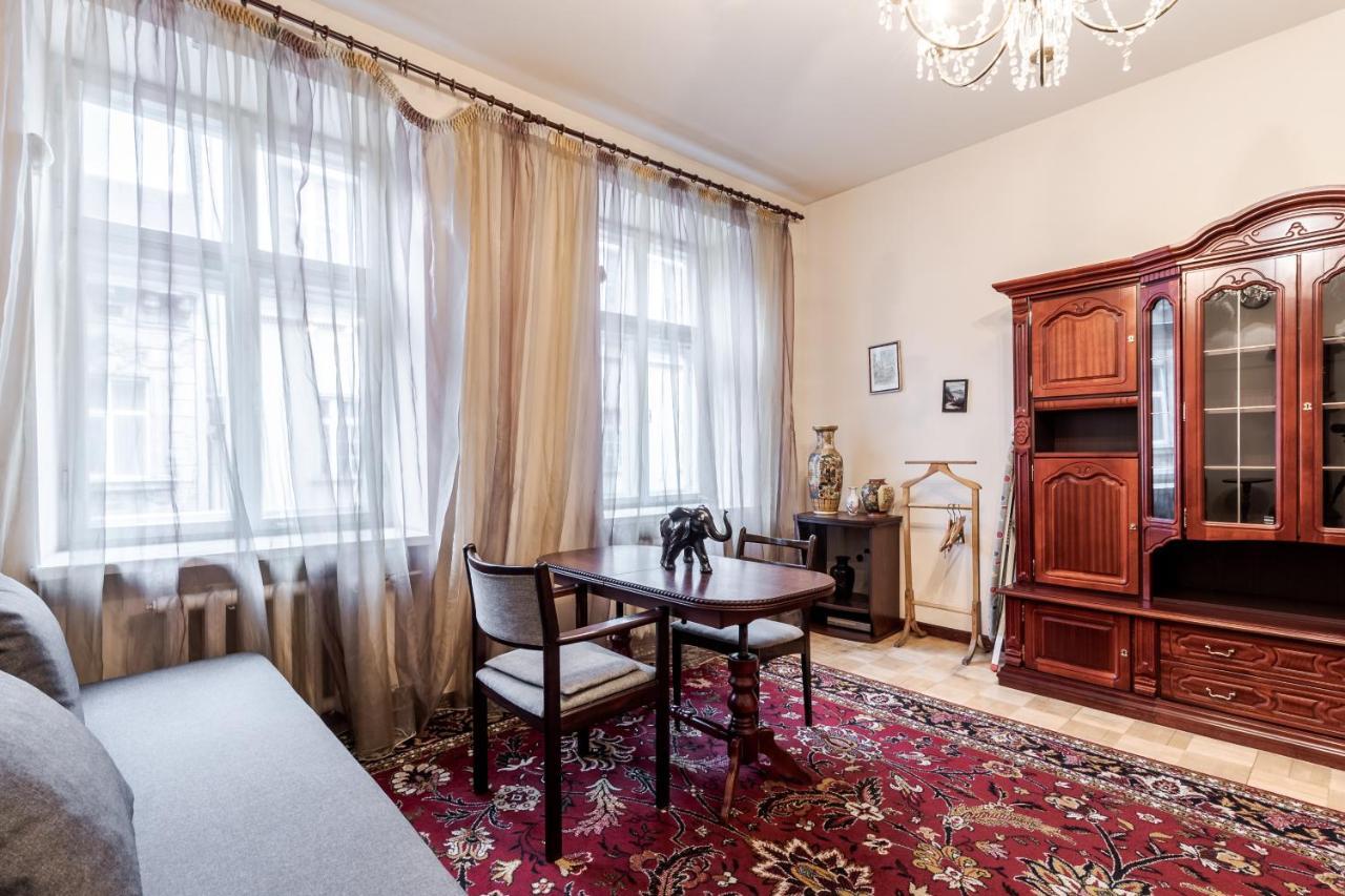 Doroshenka Antique Apartment Lviv Exterior photo